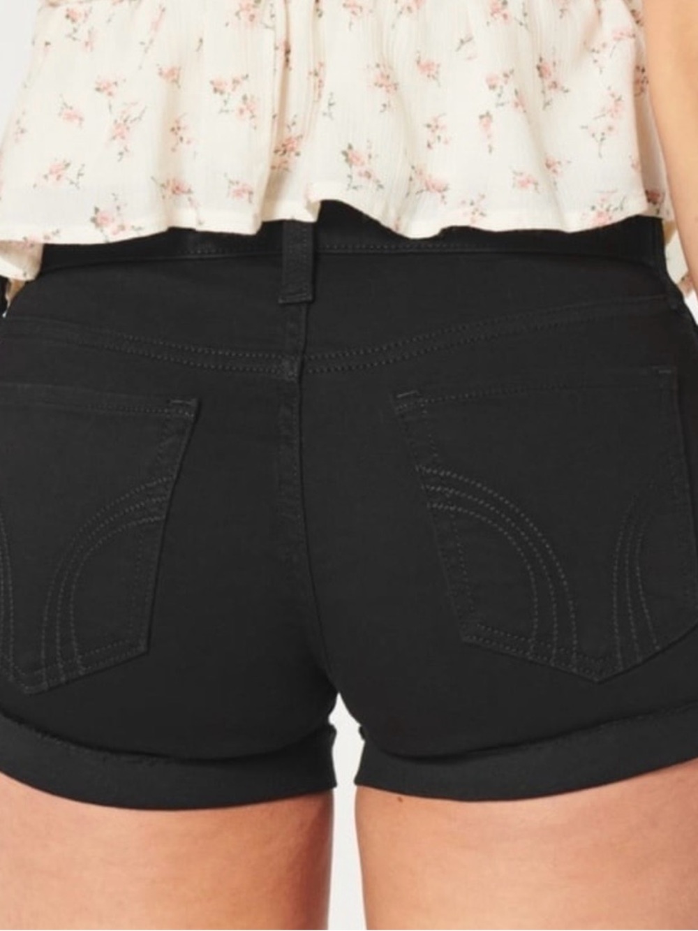 Hollister Curvy Low Rise Black Denim Shorts